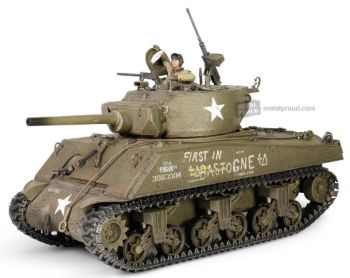 MP912136A - SHERMAN M4A3E2 75 Mittlerer Amerikanischer Panzer - Jumbo Cobra King - 1. in Bastogne - 4. Division von George Smith - 3. Armee - Region Bastogne - Dezember 1944