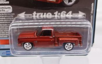 AW64392B-D - CHEVY Silverado Stepside 1983 Braun – im Blister