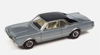 AW64402B-E - OLDSMOBILE 442 1966 Silber – Im Blister