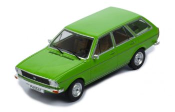 IXOCLC448N.22 - VOLKSWAGEN Passat Varian LS 1975 grün