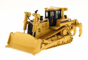 DCM85099 - Bull CATERPILLAR D8R mit Metallketten mit Fahrer