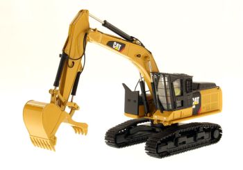 DCM85923 - CATERPILLAR 568 GF Forstbagger mit Fahrer und Metallgetriebe