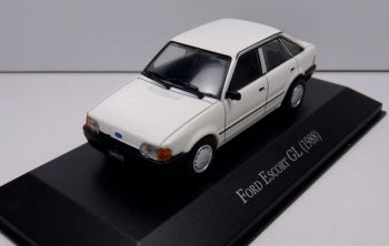 MAGARG53-01 - FORD Escort GL 1988 Weiß im Blister