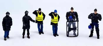 PER743 - Set mit 6 Figuren - Gendarmen Polizei CRS und Gelbwesten-Demonstranten.