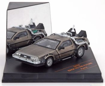 VIT24010 - Delorean DMC 12 Straßenposition aus dem Film Zurück in die Zukunft II